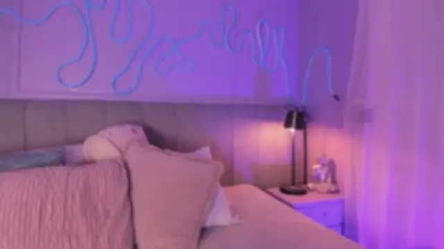 Sofly s online show from 12-17-25, 12:11