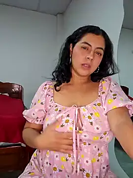 Snapshot of Mary_pinkish chatting on 12-13-24, 10:55 Mary pinkish online show from 12-13-24, 10:55