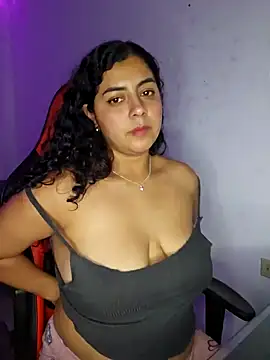 Snapshot of Mary_pinkish chatting on 01-20-25, 03:26 Mary pinkish online show from 01-20-25, 03:26