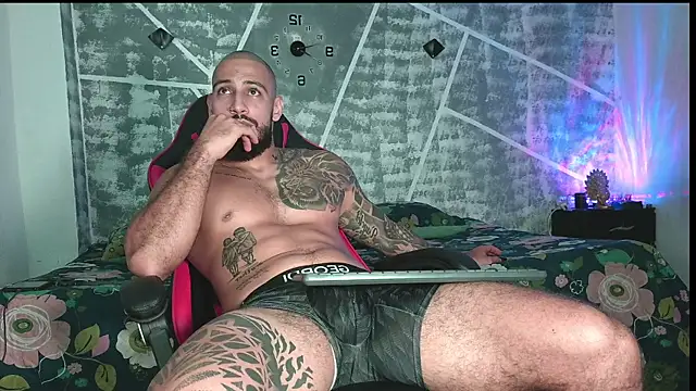 leonidas 18k online show from 11-23-25, 01:16