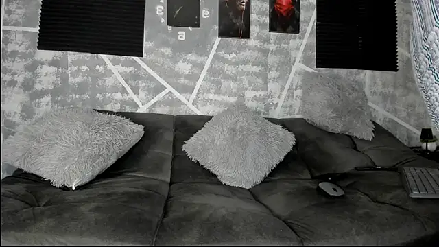 Snapshot of leonidas_18k chatting on 02-27-26, 02:44 leonidas 18k online show from 02-27-26, 02:44