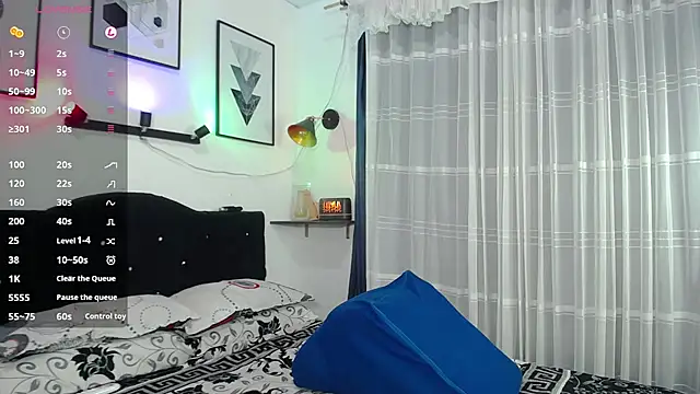 Snapshot of Tomas_and_liam chatting on 03-06-25, 05:14 Tomas and liam online show from 03-06-25, 05:14