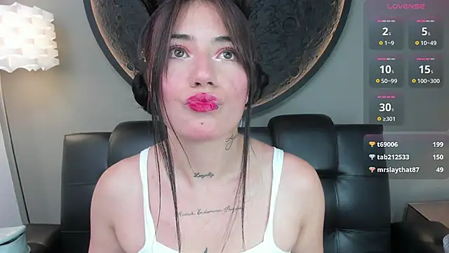 miss sharlotte18 online show from 02-06-25, 06:13