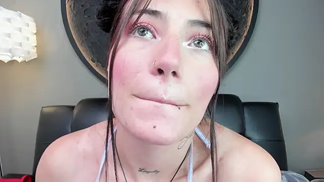 miss sharlotte18 online show from 03-11-25, 06:08