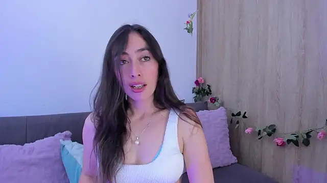 Amatiista online show from 09-10-25, 04:07