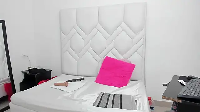Mature Hard online show from 02-26-25, 12:16