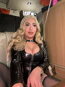 BigDominaMia online show from 02-09-26, 12:31