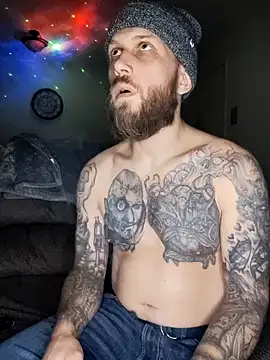 Tatted Hunk online show from 01-14-25, 04:04