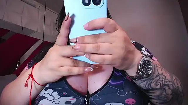 Penelope Tits online show from 04-17-26, 02:09