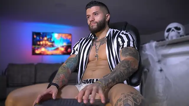 Frank Farrell online show from 10-26-25, 03:23