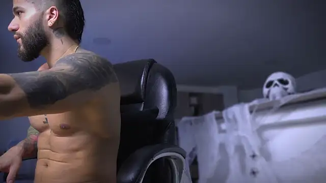 Frank Farrell online show from 10-28-25, 10:34