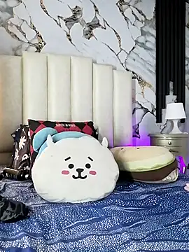 mollieblue69 online show from 11-12-25, 01:22