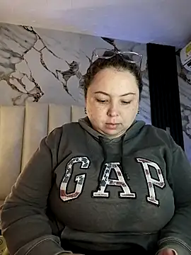 mollieblue69 online show from 11-21-25, 12:59