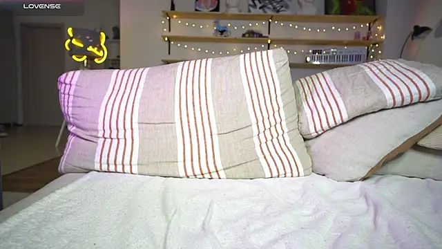 Snapshot of yourprettykate chatting on 03-07-25, 02:12 yourprettykate online show from 03-07-25, 02:12