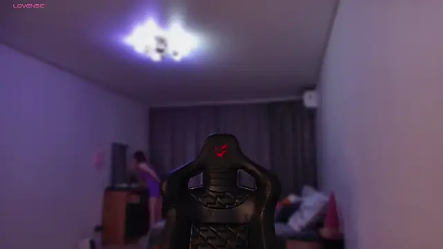 Snapshot of _whiteprincess chatting on 12-05-24, 11:05 whiteprincess online show from 12-05-24, 11:05