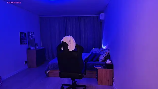 Snapshot of _whiteprincess chatting on 03-20-25, 09:15 whiteprincess online show from 03-20-25, 09:15