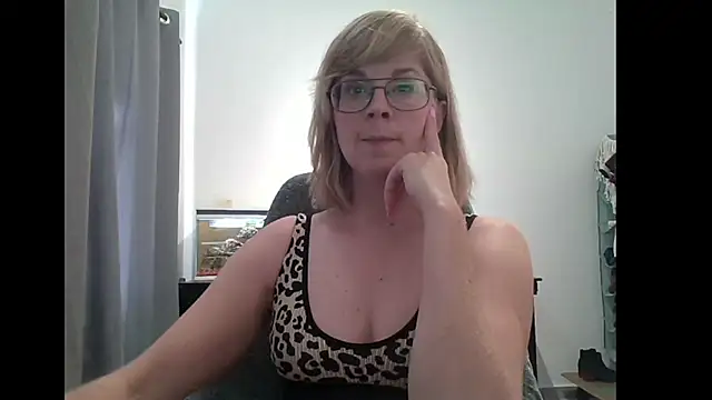 SavannaGirly online show from 02-11-25, 07:44