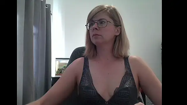 SavannaGirly online show from 03-01-25, 08:02