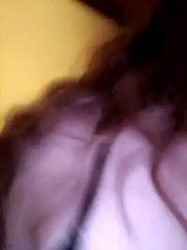 Snapshot of CurlyElisa chatting on 12-01-25, 10:37 CurlyElisa online show from 12-01-25, 10:37