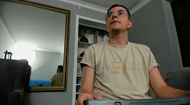 Snapshot of Jhoan_saenz chatting on 12-04-24, 06:28 Jhoan saenz online show from 12-04-24, 06:28