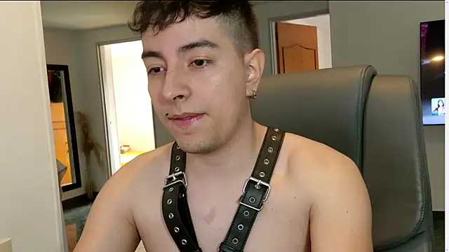 Snapshot of Jhoan_saenz chatting on 09-28-25, 05:29 Jhoan saenz online show from 09-28-25, 05:29