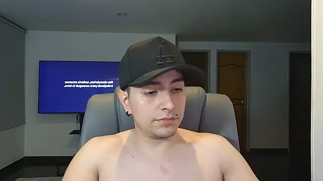 Jhoan saenz online show from 11-14-25, 03:16