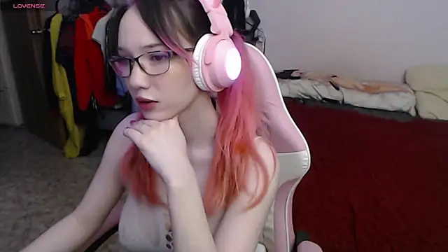 Maya Viola online show from 03-18-25, 08:47