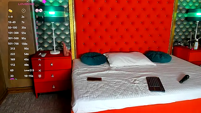 Snapshot of VallerieJones chatting on 11-22-25, 08:19 VallerieJones online show from 11-22-25, 08:19