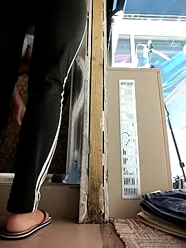 Snapshot of VallerieJones chatting on 11-30-25, 06:45 VallerieJones online show from 11-30-25, 06:45