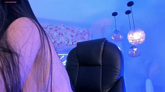 JadeEvansX online show from 12-26-24, 09:15