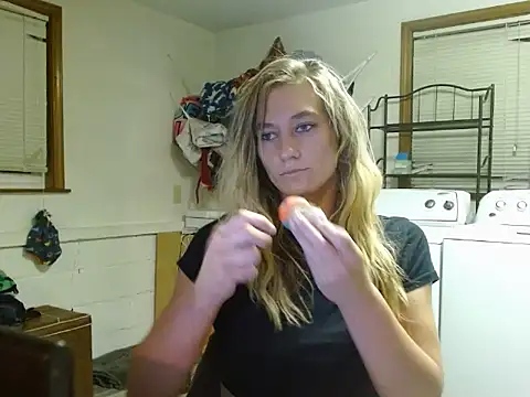 missymilf online show from 10-09-25, 03:15