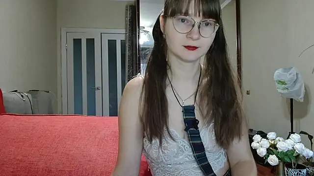 KiraGoldens online show from 10-17-25, 05:54