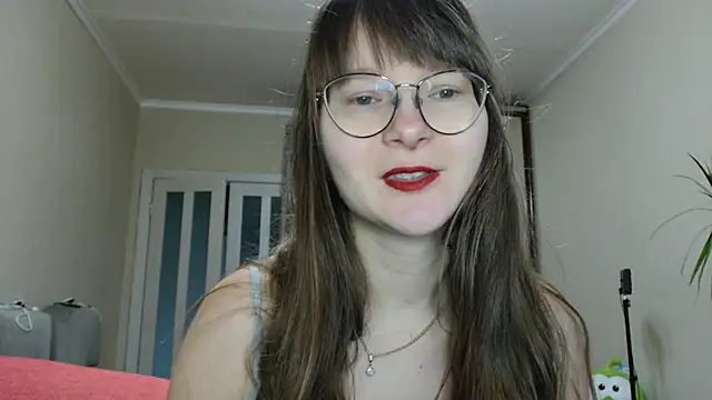 KiraGoldens online show from 11-06-25, 07:20