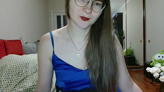 KiraGoldens online show from 11-09-25, 06:23