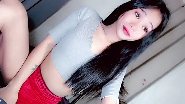 Snapshot of amomentoflust69 chatting on 02-05-26, 05:45 amomentoflust69 online show from 02-05-26, 05:45