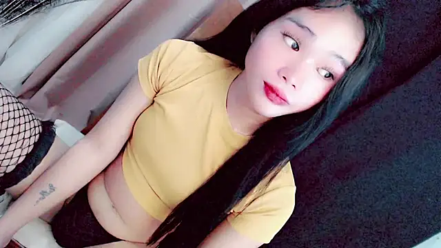 Snapshot of amomentoflust69 chatting on 03-02-26, 05:08 amomentoflust69 online show from 03-02-26, 05:08