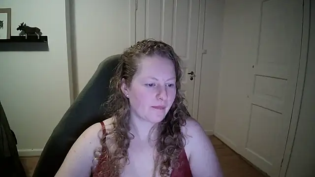 Girlnina-1995 online show from 12-09-24, 02:17