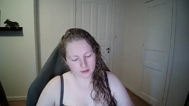 Girlnina-1995 online show from 12-12-24, 09:30