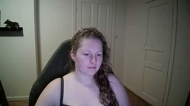 Girlnina-1995 online show from 12-12-24, 04:32