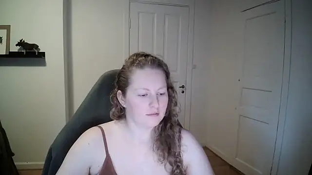 Snapshot of Girlnina-1995 chatting on 01-03-25, 01:14 Girlnina-1995 online show from 01-03-25, 01:14