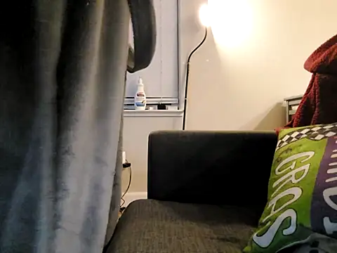 theone11169 online show from 02-08-26, 03:43