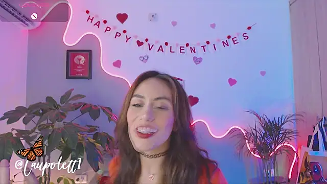 LauPolett online show from 02-15-25, 01:31