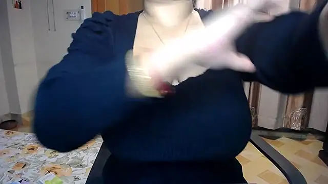 lady maeda  online show from 11-20-25, 07:02