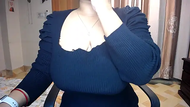 lady maeda  online show from 11-24-25, 07:02