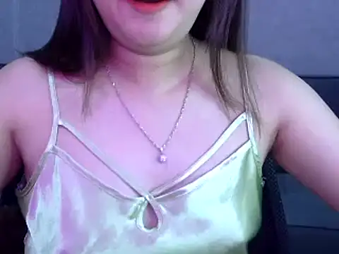 Snapshot of Bee_2k chatting on 01-20-25, 05:15 Bee 2k online show from 01-20-25, 05:15