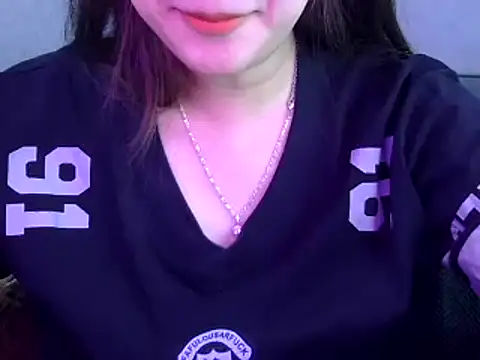 Snapshot of Bee_2k chatting on 02-04-25, 04:59 Bee 2k online show from 02-04-25, 04:59