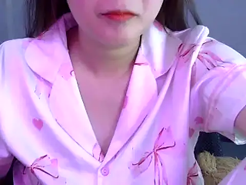 Snapshot of Bee_2k chatting on 03-06-25, 05:03 Bee 2k online show from 03-06-25, 05:03