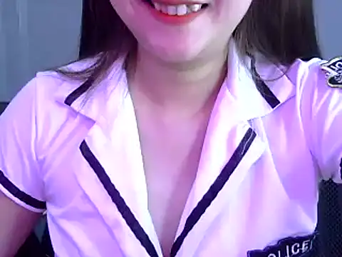 Snapshot of Bee_2k chatting on 03-07-25, 05:29 Bee 2k online show from 03-07-25, 05:29