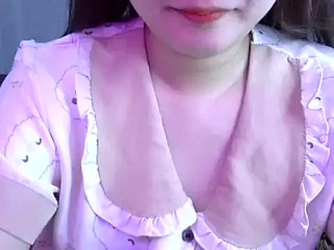 Snapshot of Bee_2k chatting on 03-14-25, 04:32 Bee 2k online show from 03-14-25, 04:32