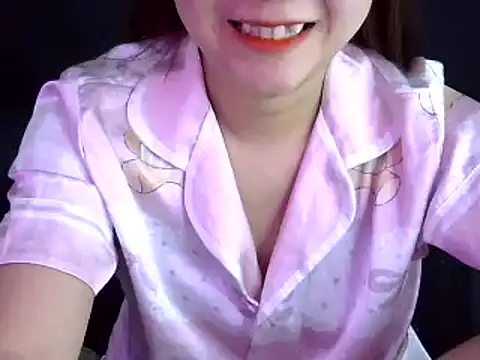 Snapshot of Bee_2k chatting on 11-02-25, 04:26 Bee 2k online show from 11-02-25, 04:26